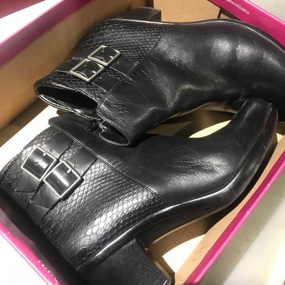 Naturalizer Shoes - Women’s boots